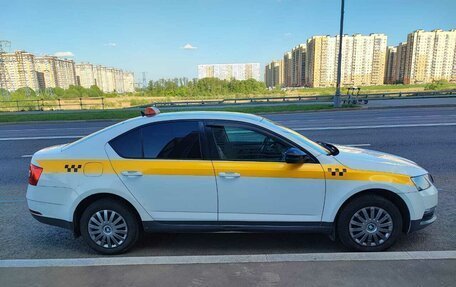 Skoda Octavia, 2018 год, 1 200 000 рублей, 2 фотография