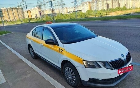 Skoda Octavia, 2018 год, 1 200 000 рублей, 6 фотография