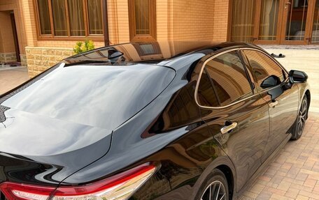 Toyota Camry, 2019 год, 2 650 000 рублей, 4 фотография