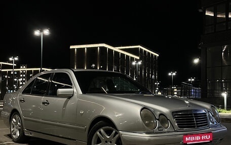 Mercedes-Benz E-Класс, 1996 год, 550 000 рублей, 2 фотография
