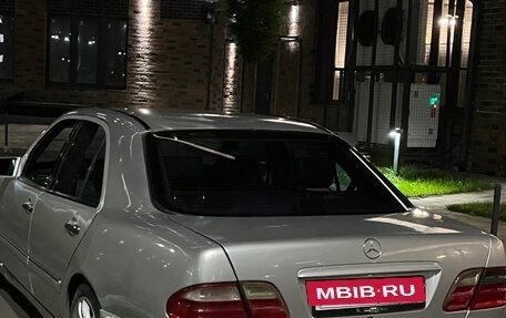 Mercedes-Benz E-Класс, 1996 год, 550 000 рублей, 7 фотография