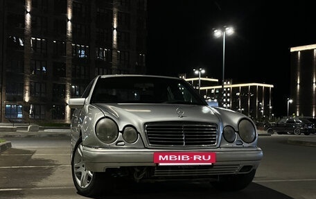 Mercedes-Benz E-Класс, 1996 год, 550 000 рублей, 9 фотография