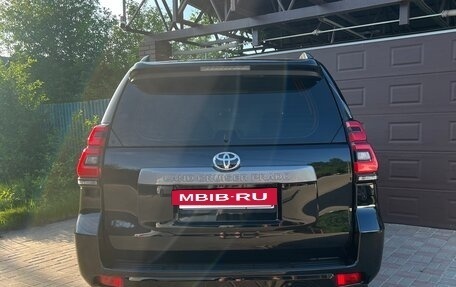 Toyota Land Cruiser Prado 150 рестайлинг 2, 2018 год, 4 500 000 рублей, 4 фотография