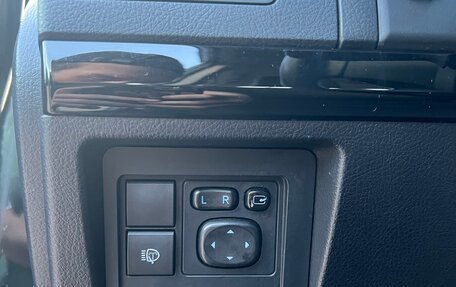 Toyota Land Cruiser Prado 150 рестайлинг 2, 2018 год, 4 500 000 рублей, 9 фотография
