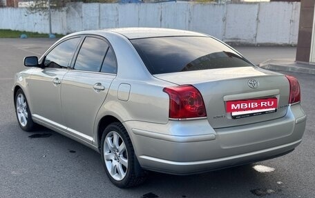 Toyota Avensis III рестайлинг, 2005 год, 880 000 рублей, 6 фотография