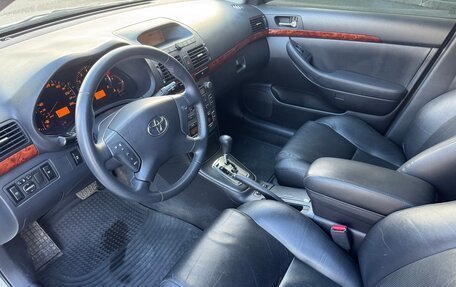 Toyota Avensis III рестайлинг, 2005 год, 880 000 рублей, 18 фотография