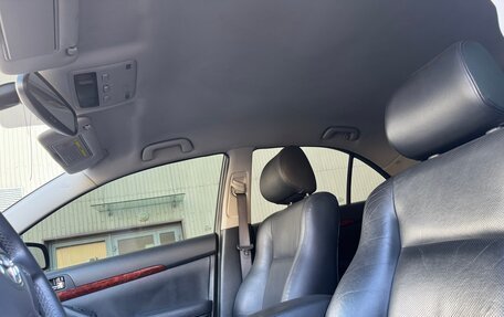 Toyota Avensis III рестайлинг, 2005 год, 880 000 рублей, 24 фотография