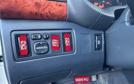 Toyota Avensis III рестайлинг, 2005 год, 880 000 рублей, 21 фотография