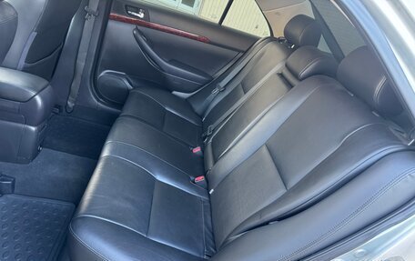 Toyota Avensis III рестайлинг, 2005 год, 880 000 рублей, 36 фотография