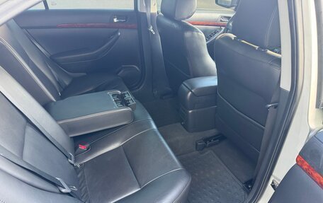 Toyota Avensis III рестайлинг, 2005 год, 880 000 рублей, 38 фотография