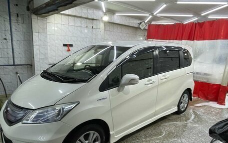 Honda Freed I, 2012 год, 1 200 000 рублей, 5 фотография
