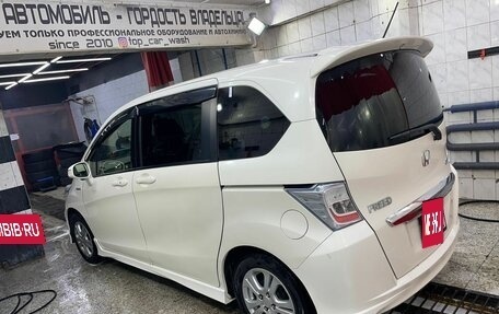 Honda Freed I, 2012 год, 1 200 000 рублей, 7 фотография