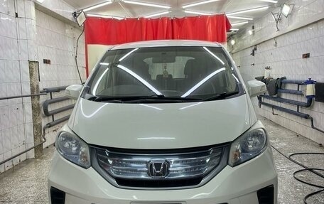 Honda Freed I, 2012 год, 1 200 000 рублей, 11 фотография