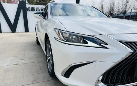 Lexus ES VII, 2020 год, 3 000 000 рублей, 4 фотография