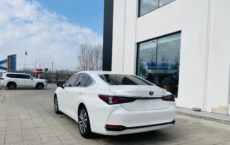 Lexus ES VII, 2020 год, 3 000 000 рублей, 5 фотография