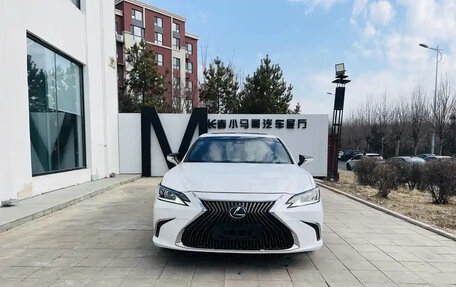 Lexus ES VII, 2020 год, 3 000 000 рублей, 2 фотография