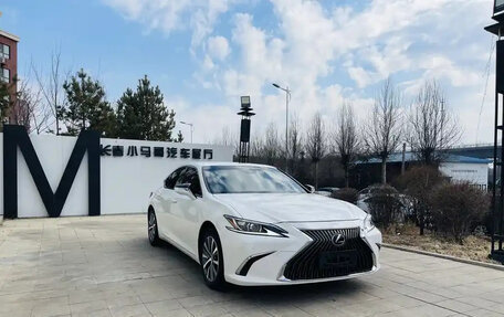 Lexus ES VII, 2020 год, 3 000 000 рублей, 3 фотография