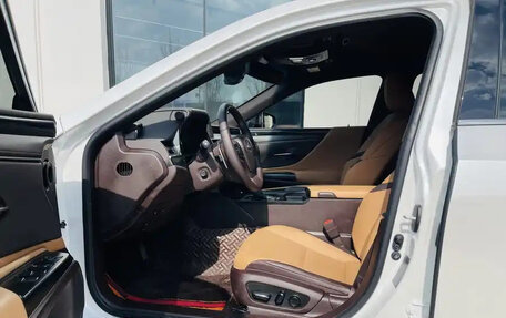 Lexus ES VII, 2020 год, 3 000 000 рублей, 12 фотография