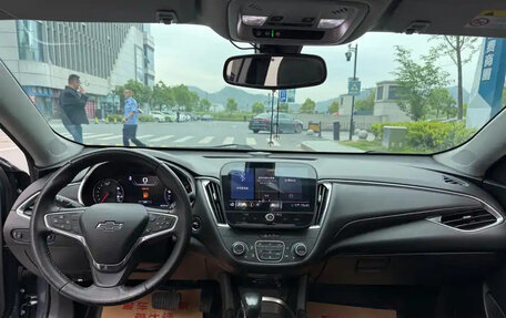 Chevrolet Malibu IX, 2021 год, 1 800 000 рублей, 12 фотография