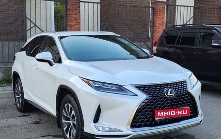 Lexus RX IV рестайлинг, 2020 год, 4 890 000 рублей, 1 фотография