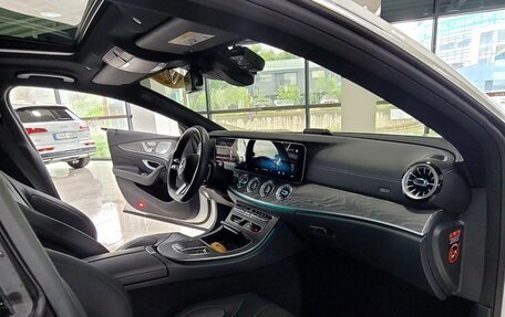 Mercedes-Benz CLS, 2022 год, 5 860 000 рублей, 4 фотография