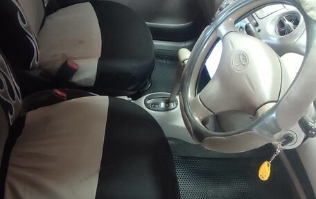 Toyota Platz, 2000 год, 410 000 рублей, 9 фотография