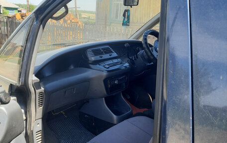 Toyota Estima III рестайлинг -2, 1995 год, 260 000 рублей, 5 фотография