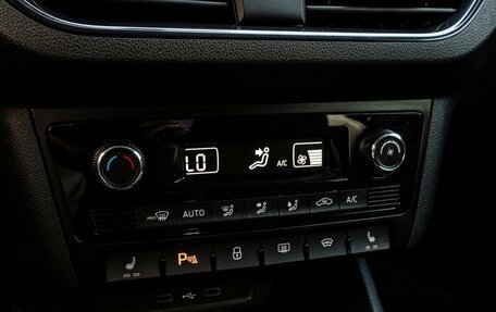 Volkswagen Polo VI (EU Market), 2021 год, 1 540 000 рублей, 13 фотография