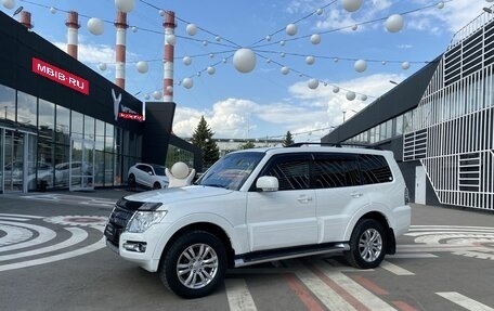 Mitsubishi Pajero IV, 2015 год, 2 415 000 рублей, 1 фотография