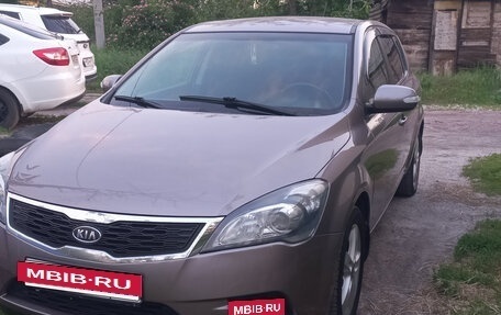 KIA cee'd I рестайлинг, 2010 год, 785 000 рублей, 4 фотография