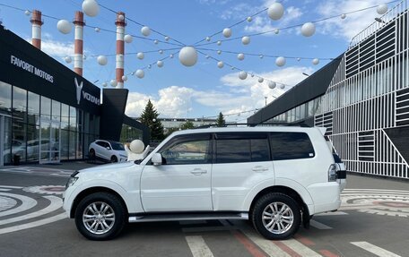 Mitsubishi Pajero IV, 2015 год, 2 415 000 рублей, 5 фотография