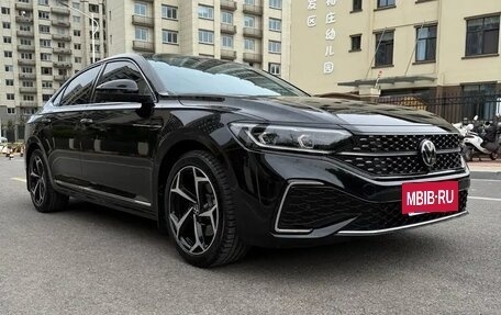 Volkswagen Passat B8 рестайлинг, 2021 год, 1 680 000 рублей, 3 фотография