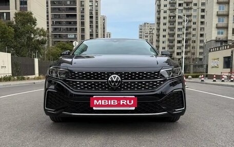 Volkswagen Passat B8 рестайлинг, 2021 год, 1 680 000 рублей, 2 фотография