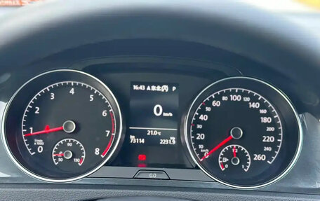 Volkswagen Golf VII, 2020 год, 1 300 000 рублей, 13 фотография