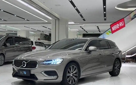 Volvo V60 II, 2021 год, 2 900 060 рублей, 1 фотография