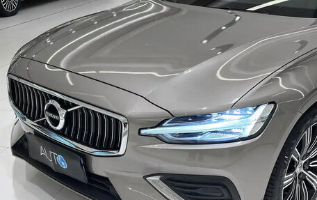 Volvo V60 II, 2021 год, 2 900 060 рублей, 3 фотография