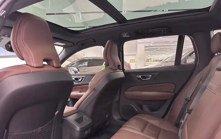 Volvo V60 II, 2021 год, 2 900 060 рублей, 9 фотография