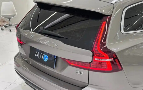 Volvo V60 II, 2021 год, 2 900 060 рублей, 6 фотография