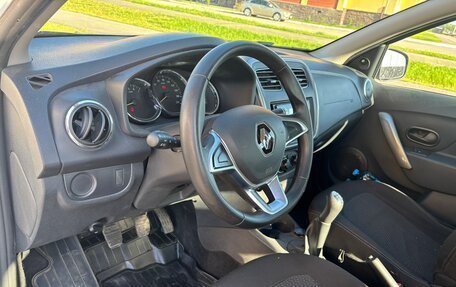 Renault Logan II, 2018 год, 950 000 рублей, 6 фотография
