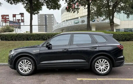 Volkswagen Touareg III, 2021 год, 3 670 000 рублей, 3 фотография