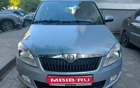 Skoda Fabia II, 2010 год, 850 000 рублей, 3 фотография