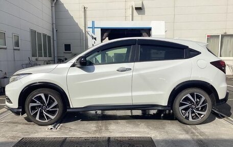 Honda Vezel, 2020 год, 1 350 000 рублей, 7 фотография