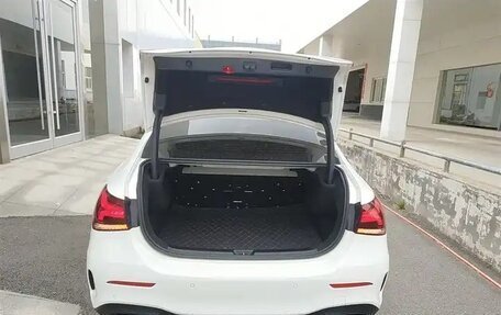Mercedes-Benz A-Класс, 2021 год, 1 600 000 рублей, 4 фотография