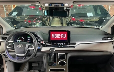 Toyota Sienna, 2022 год, 3 901 000 рублей, 3 фотография