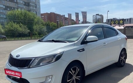 KIA Rio III рестайлинг, 2014 год, 1 050 000 рублей, 2 фотография