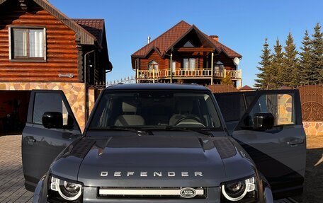 Land Rover Defender II, 2021 год, 6 700 000 рублей, 2 фотография