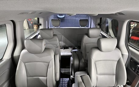 Hyundai Grand Starex Grand Starex I рестайлинг 2, 2021 год, 2 466 000 рублей, 16 фотография