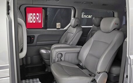 Hyundai Grand Starex Grand Starex I рестайлинг 2, 2021 год, 2 466 000 рублей, 17 фотография