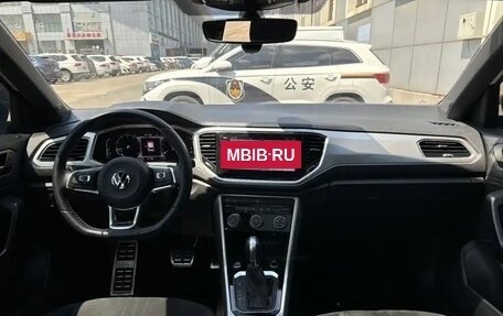 Volkswagen T-Roc I, 2022 год, 1 333 000 рублей, 4 фотография