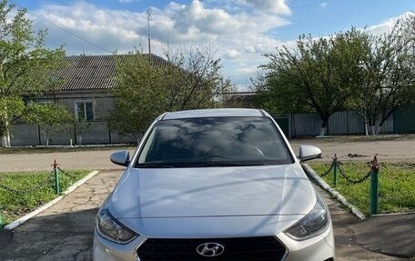Hyundai Solaris II рестайлинг, 2017 год, 1 265 000 рублей, 7 фотография